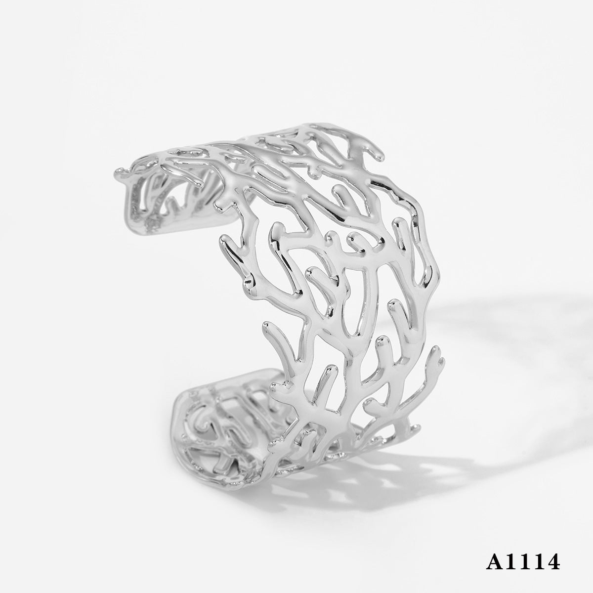 Stainless steel wide-sided opening hollow flower bracelet