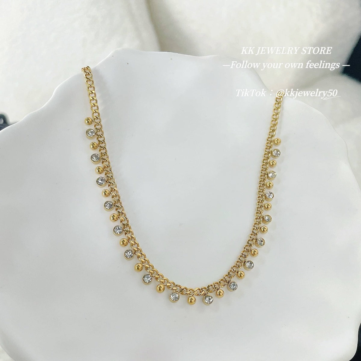 Fried Chicken Exquisite~ Small Golden Ball Tassel Necklace