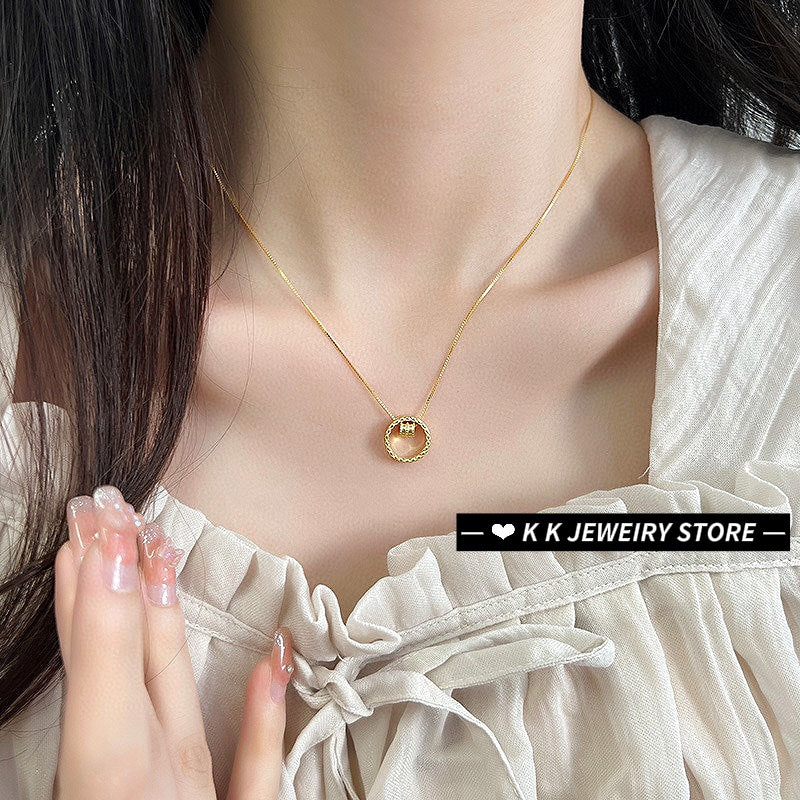 925 Silver Slim Waist Engraved Circle Necklace