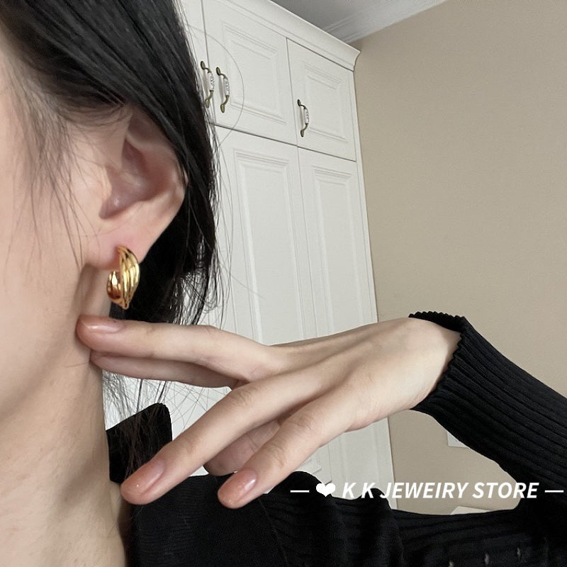 Circle Metal Stud Earrings