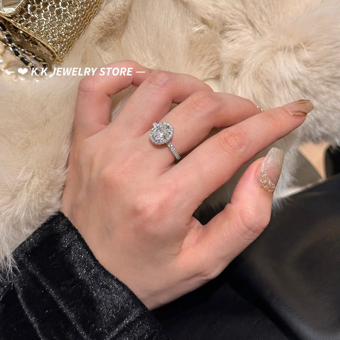 925 Silver Pigeon Egg-Shaped 7×9mm High Carbon Diamond Ring