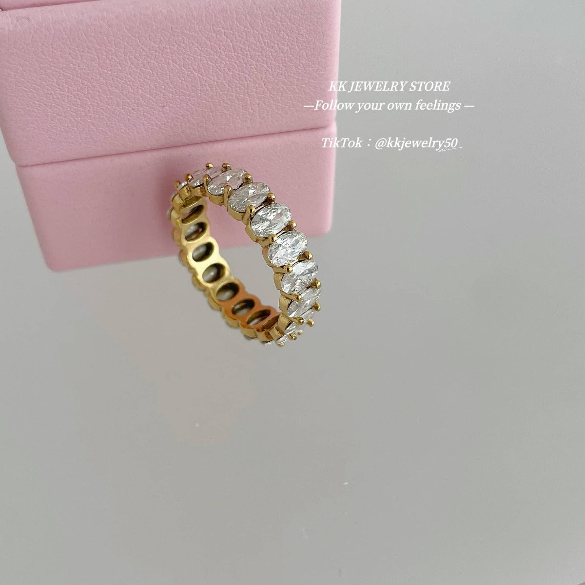 Oval full diamond ring