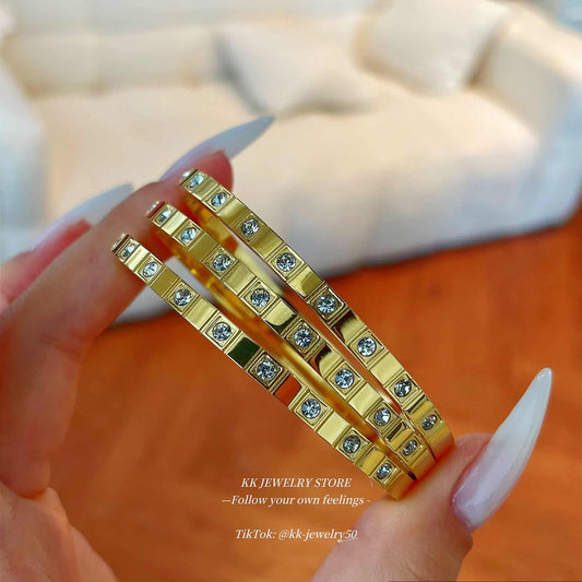 Minimalist narrow diamond bracelet