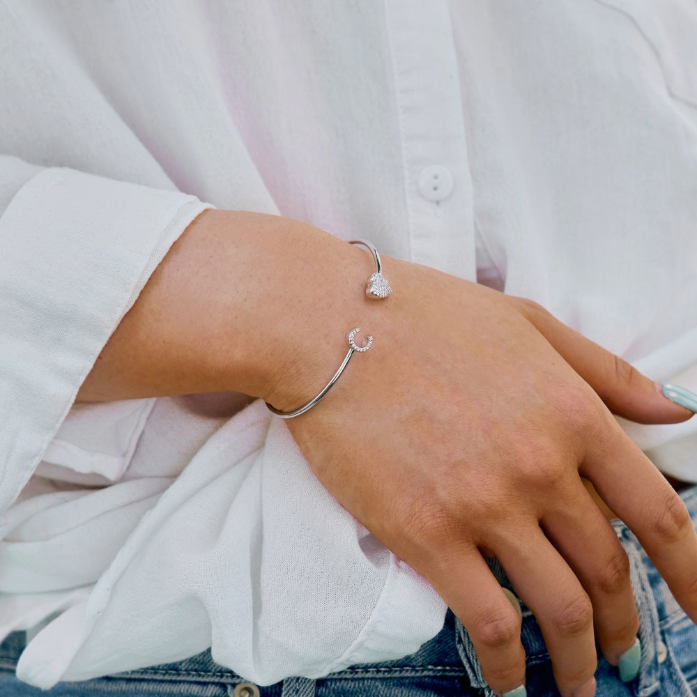 925 sterling silver bracelet with 26 letters of heart symmetrical design