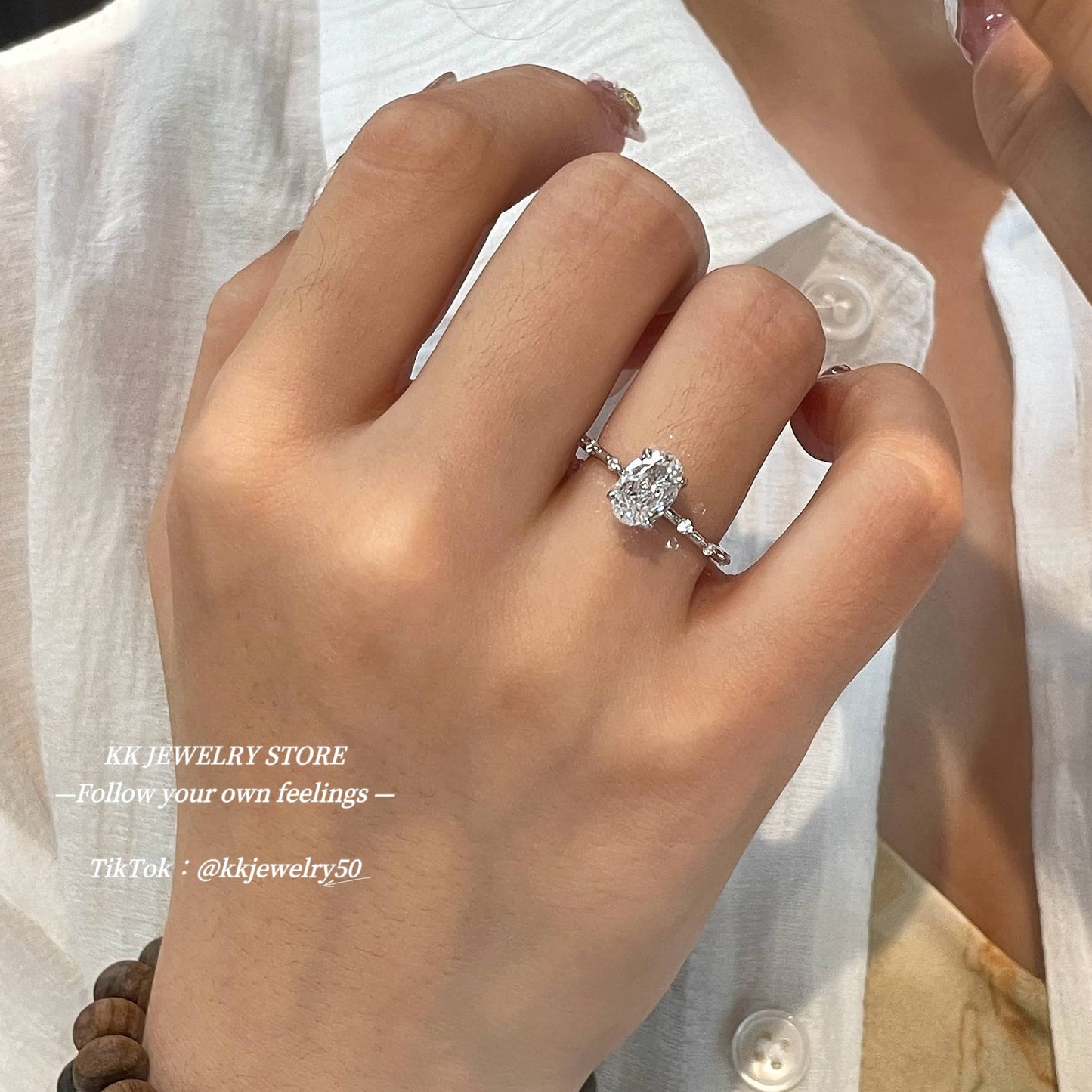 S925 Sterling Silver Oval 6 * 9 Ice Flower Cut High Carbon Diamond Ring