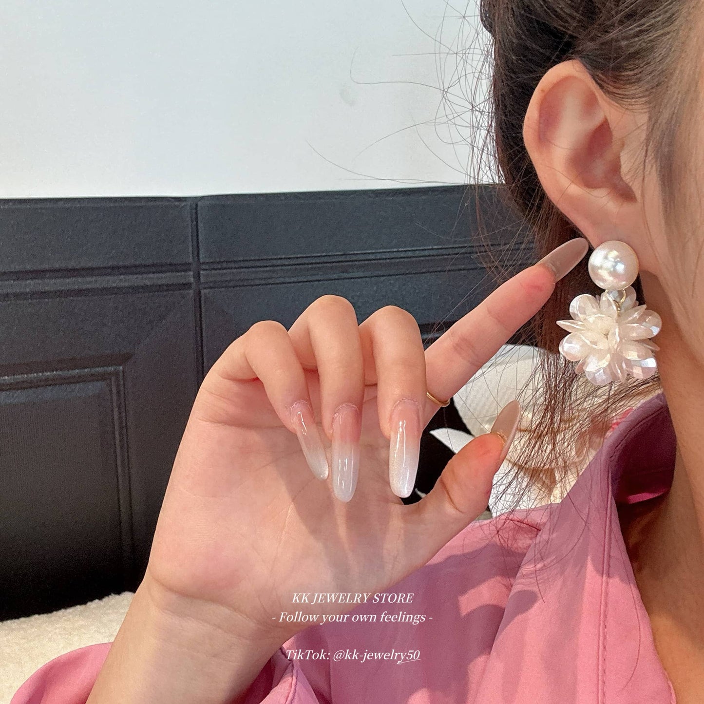 White hydrangea pearl stud earrings