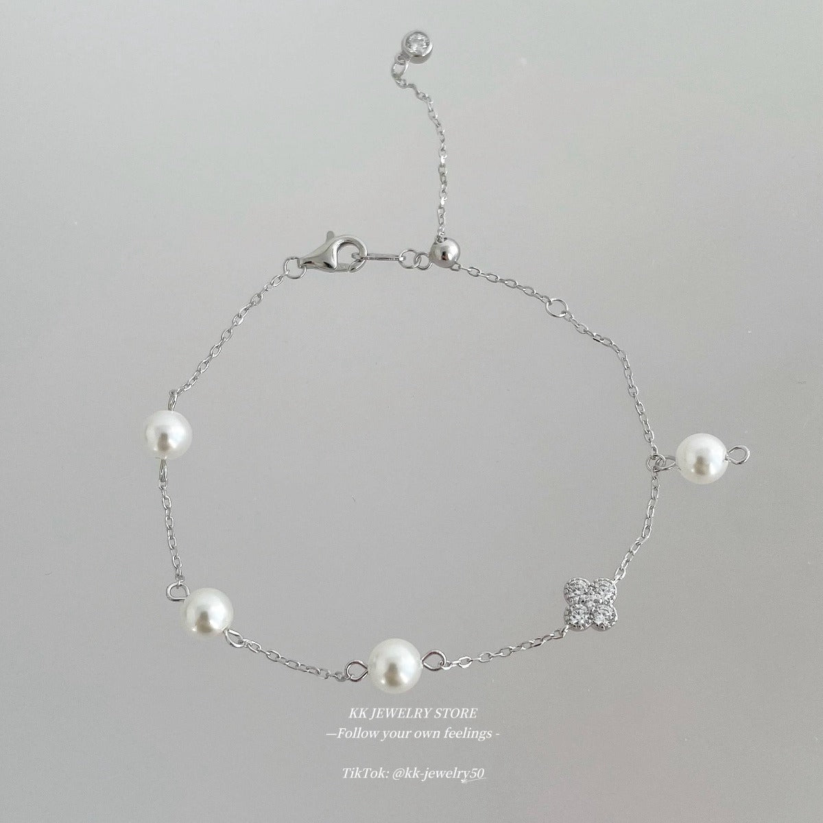 S925 Sterling Silver Pearl Clover Bracelet