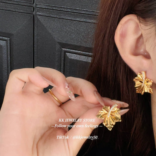 925 Silver Needle Atmospheric Maple Leaf Earrings