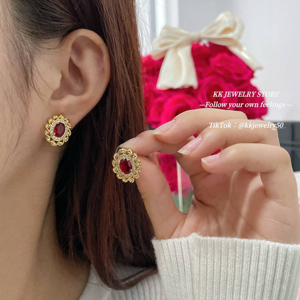 925 Silver Needle Oval Lace Court Stud Earrings