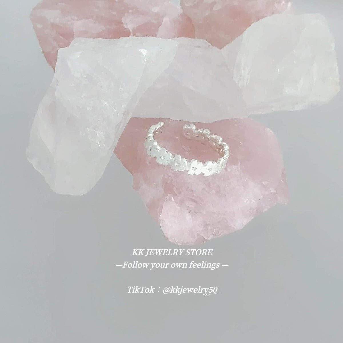 Plain ring small flower brushed frosted ring