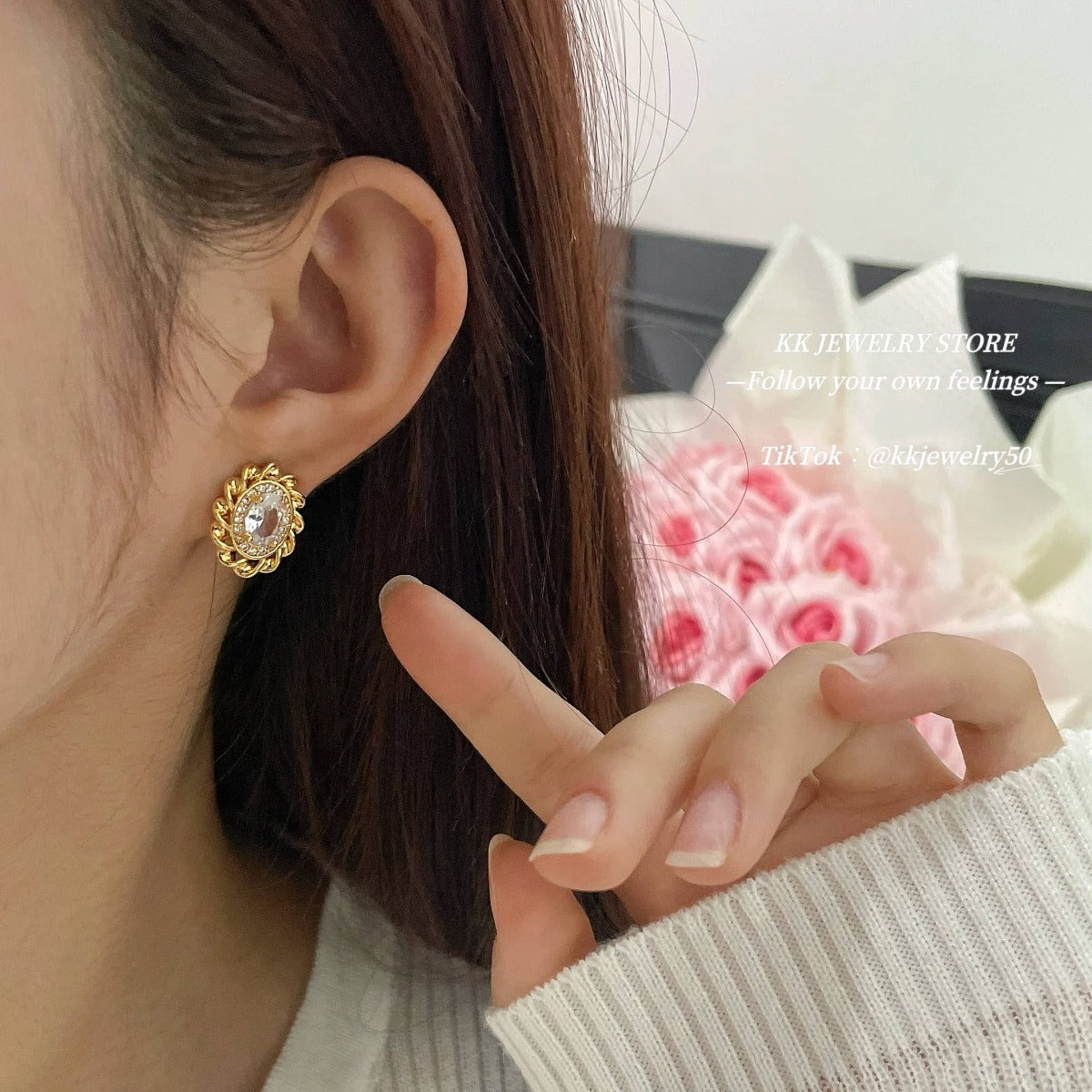 925 Silver Needle Oval Lace Court Stud Earrings