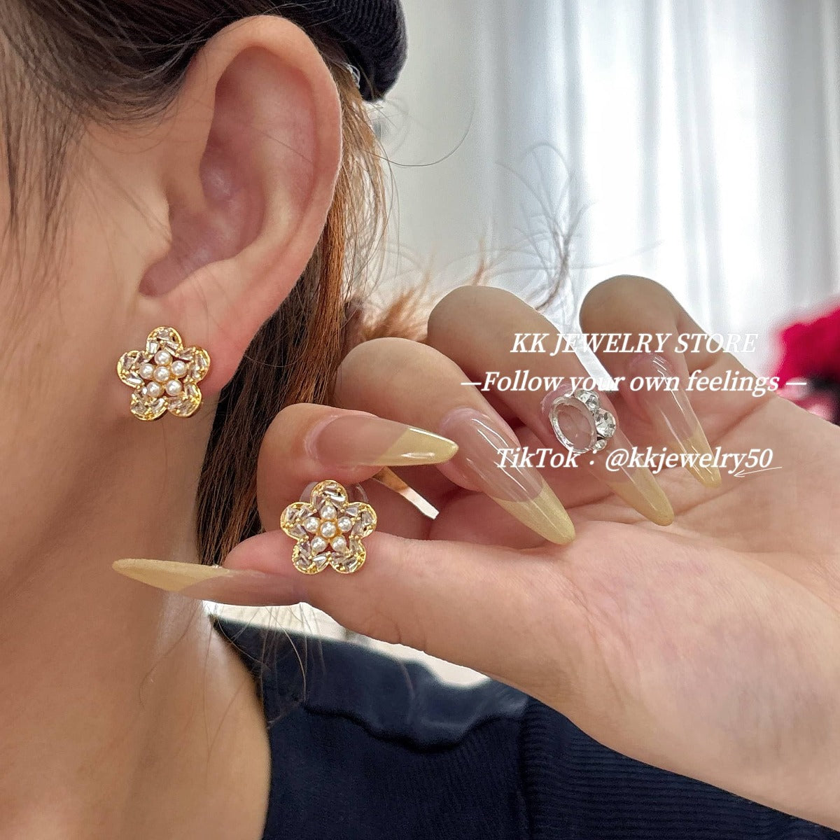 925 Silver Needle Pearl Flower Stud Earrings