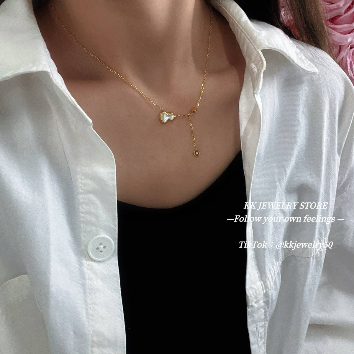 Fritillary gourd necklace