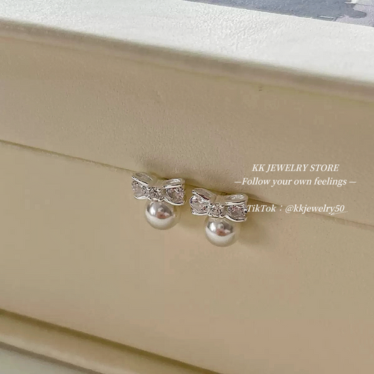S925 Sterling Silver Bow Pearl Mini Stud Earrings