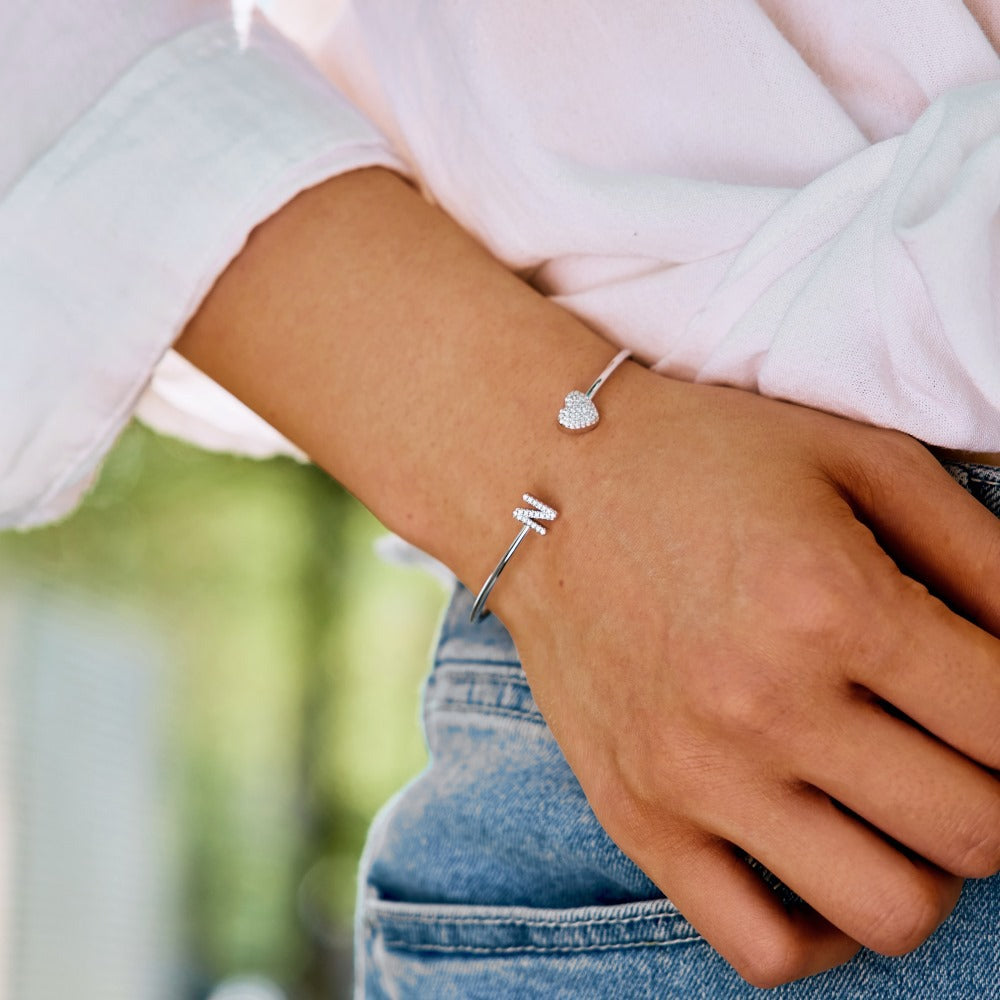 925 sterling silver bracelet with 26 letters of heart symmetrical design