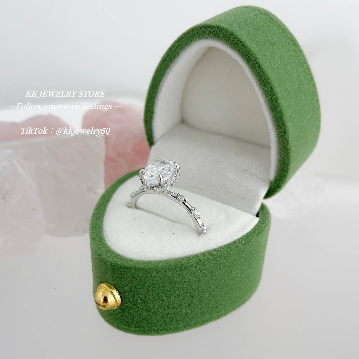 S925 Sterling Silver Oval 6 * 9 Ice Flower Cut High Carbon Diamond Ring