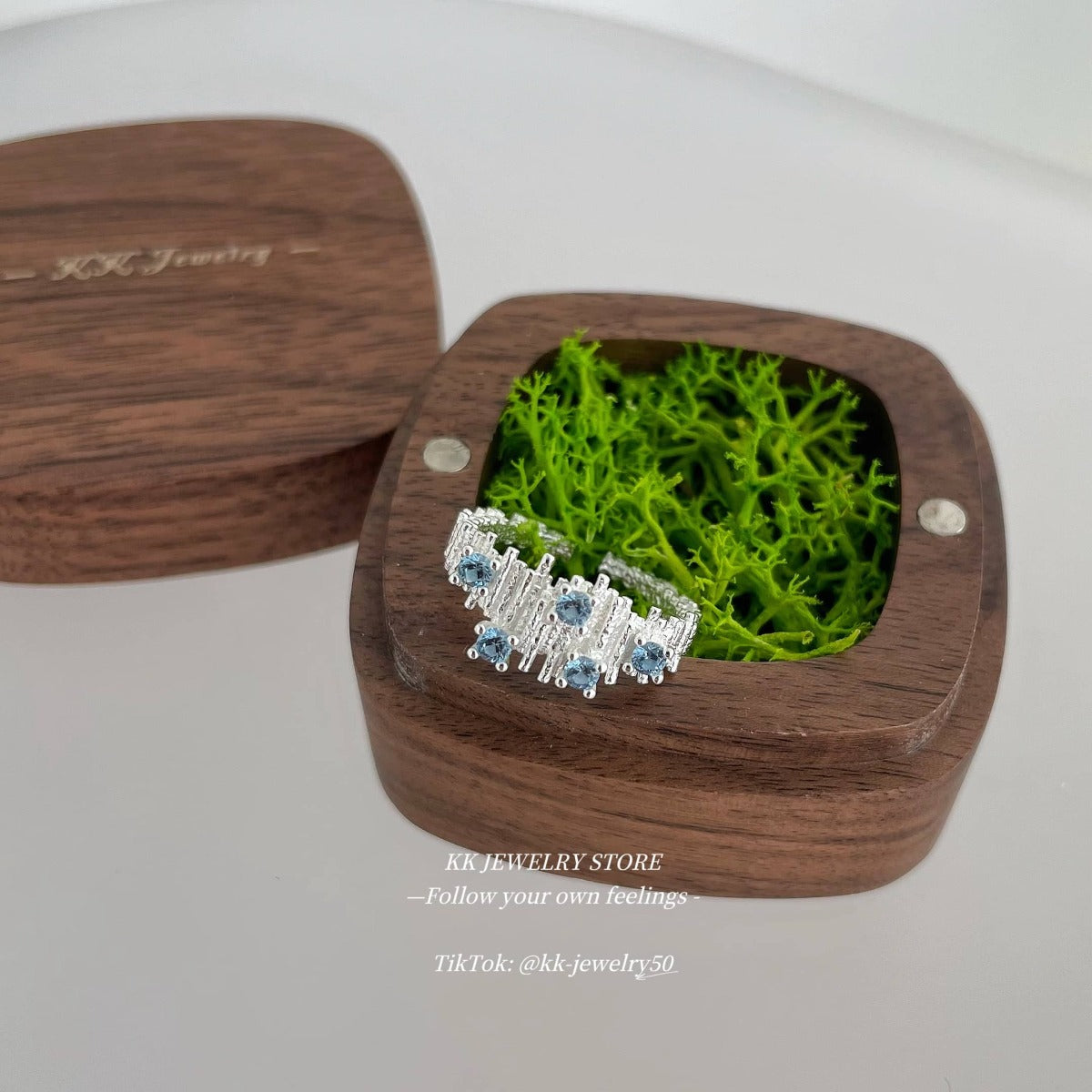 S925 Sterling Silver Irregularly Arranged Folded Sea Blue Diamond Open Ring