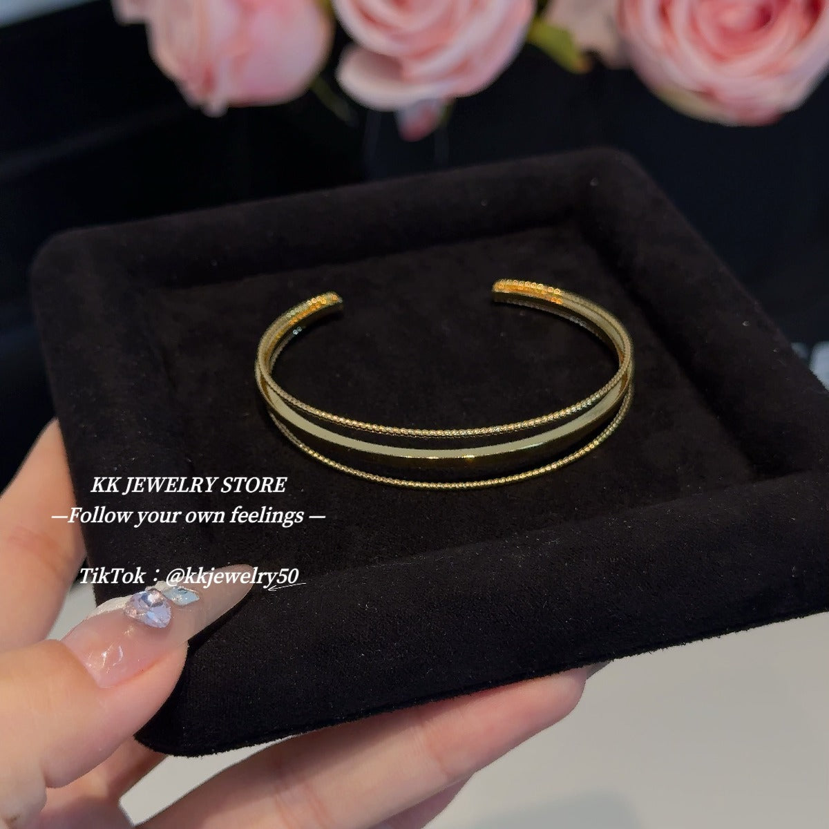 Minimalist quicksand three-layer bracelet