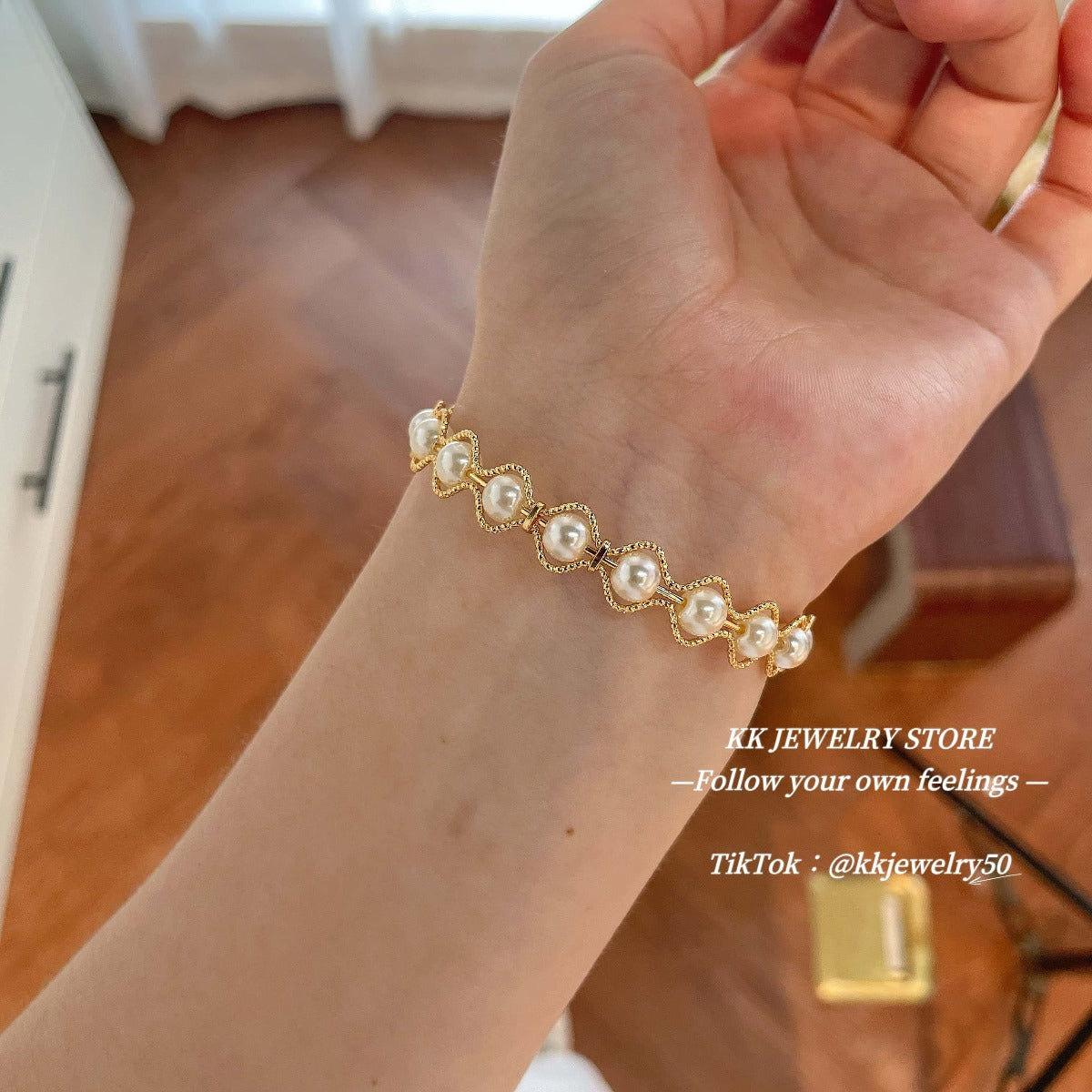 Silk thread pearl wound open bracelet