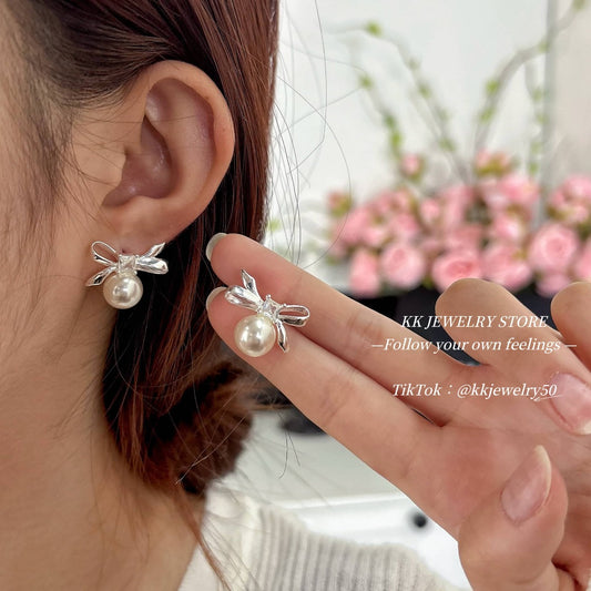 S925 sterling silver chaebol daughter pearl bow earrings