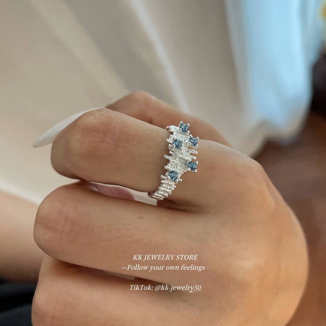 S925 Sterling Silver Irregularly Arranged Folded Sea Blue Diamond Open Ring