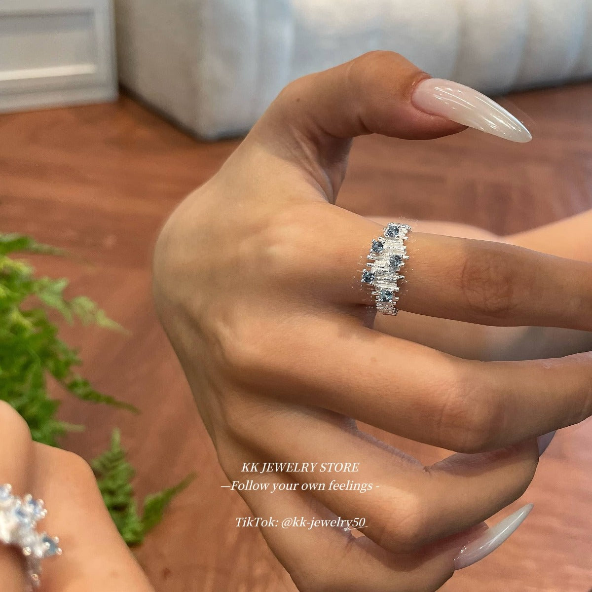 S925 Sterling Silver Irregularly Arranged Folded Sea Blue Diamond Open Ring