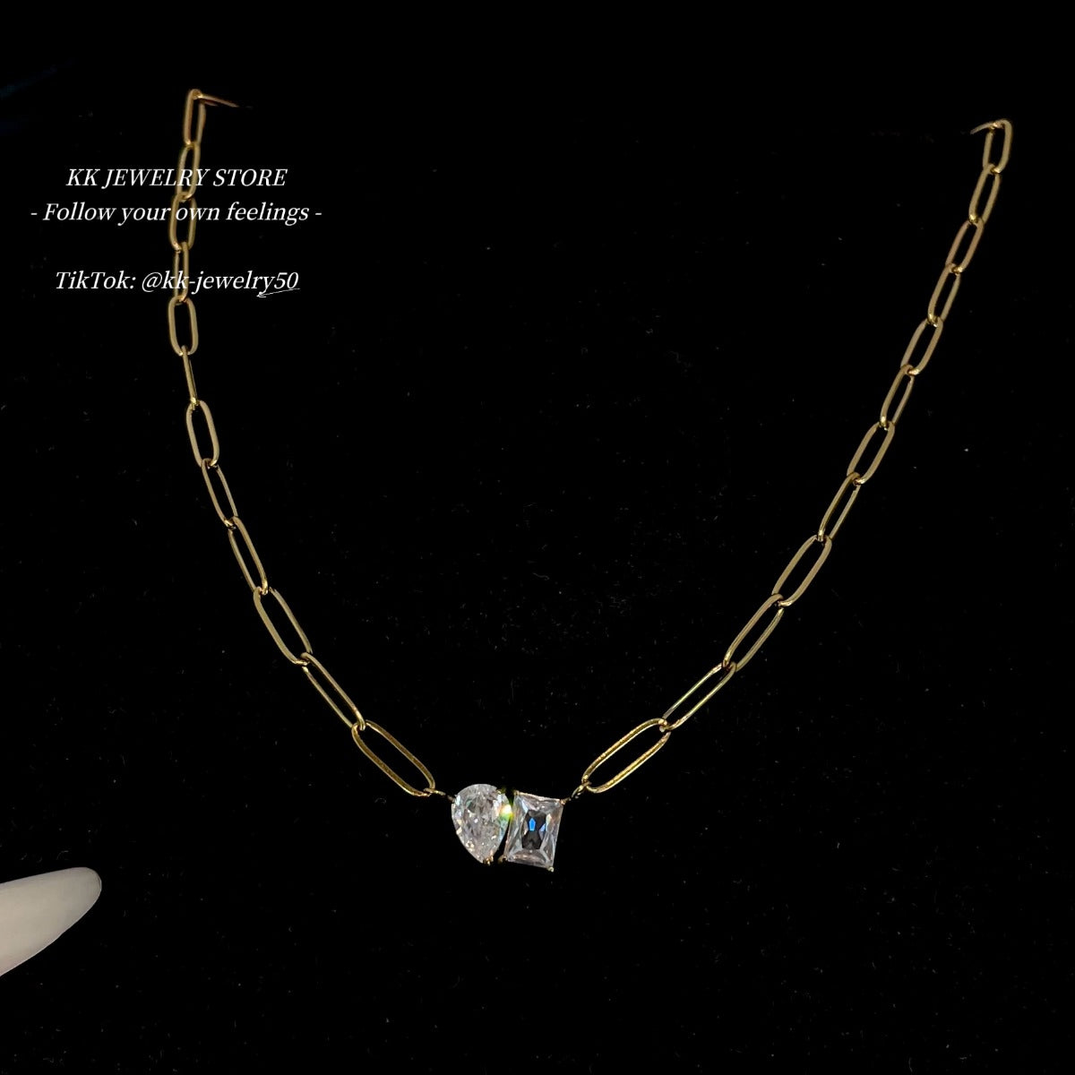 18k gold-plated titanium steel pear-shaped square zircon necklace