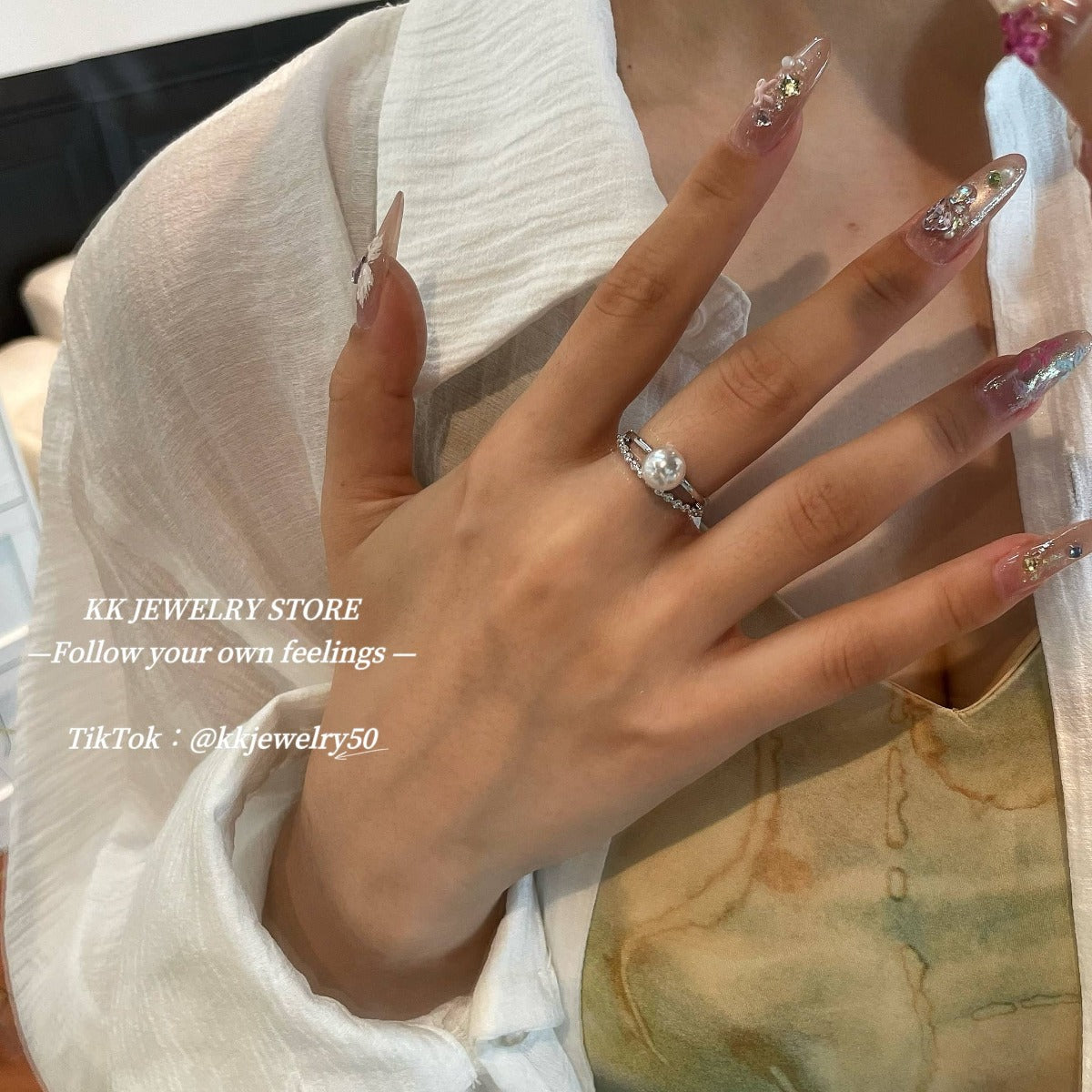 Double Diamond Pearl Open Ring