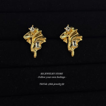 Irregularly pleated earrings 925 silver needles