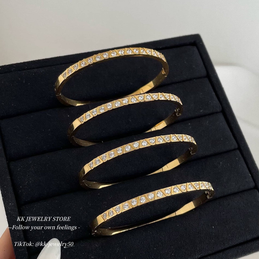 Bright star buckle bracelet