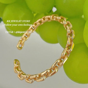 Chain opening bracelet high color retention