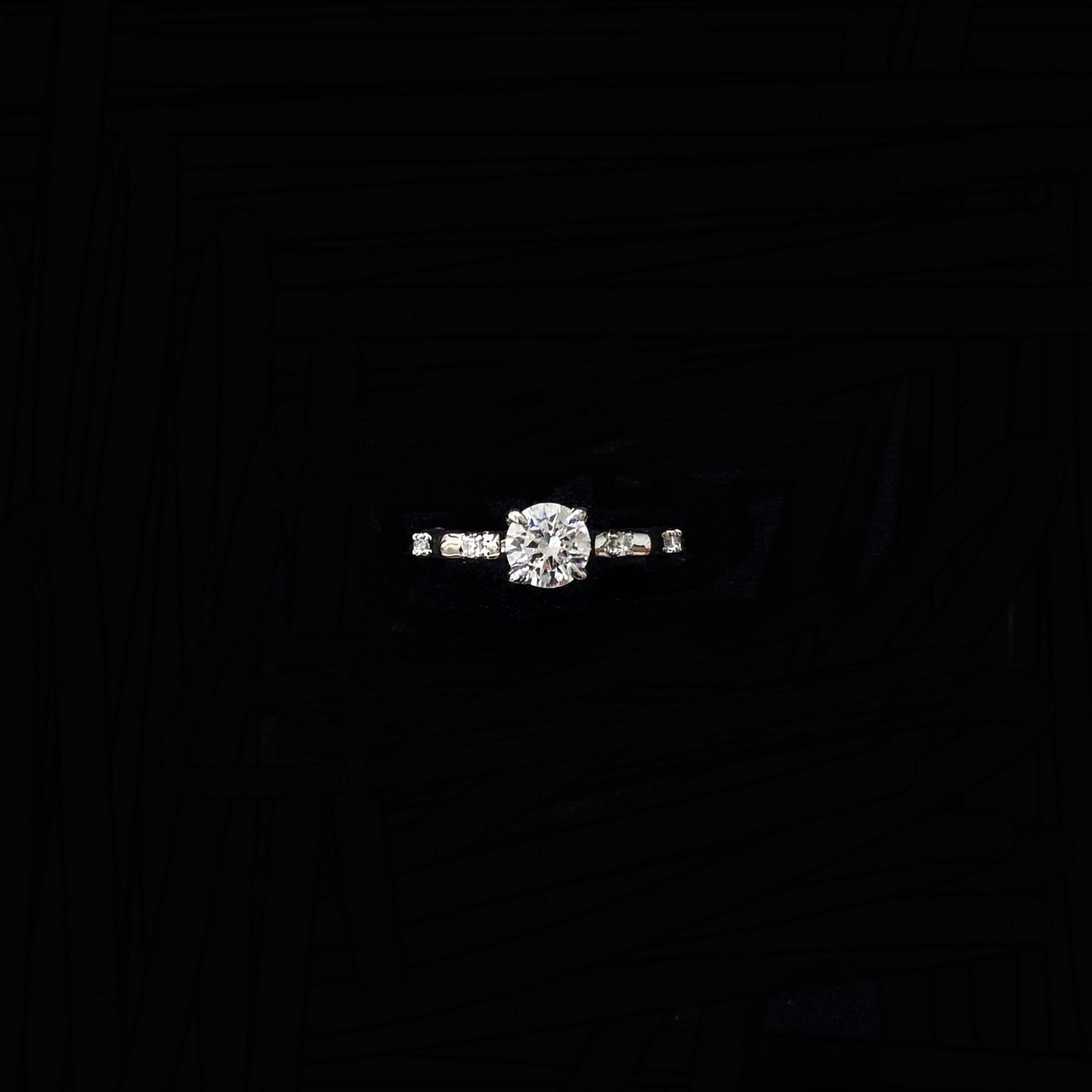 925 silver design strong four-prong round diamond ring