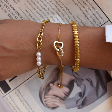 Stainless steel bracelet does not fade