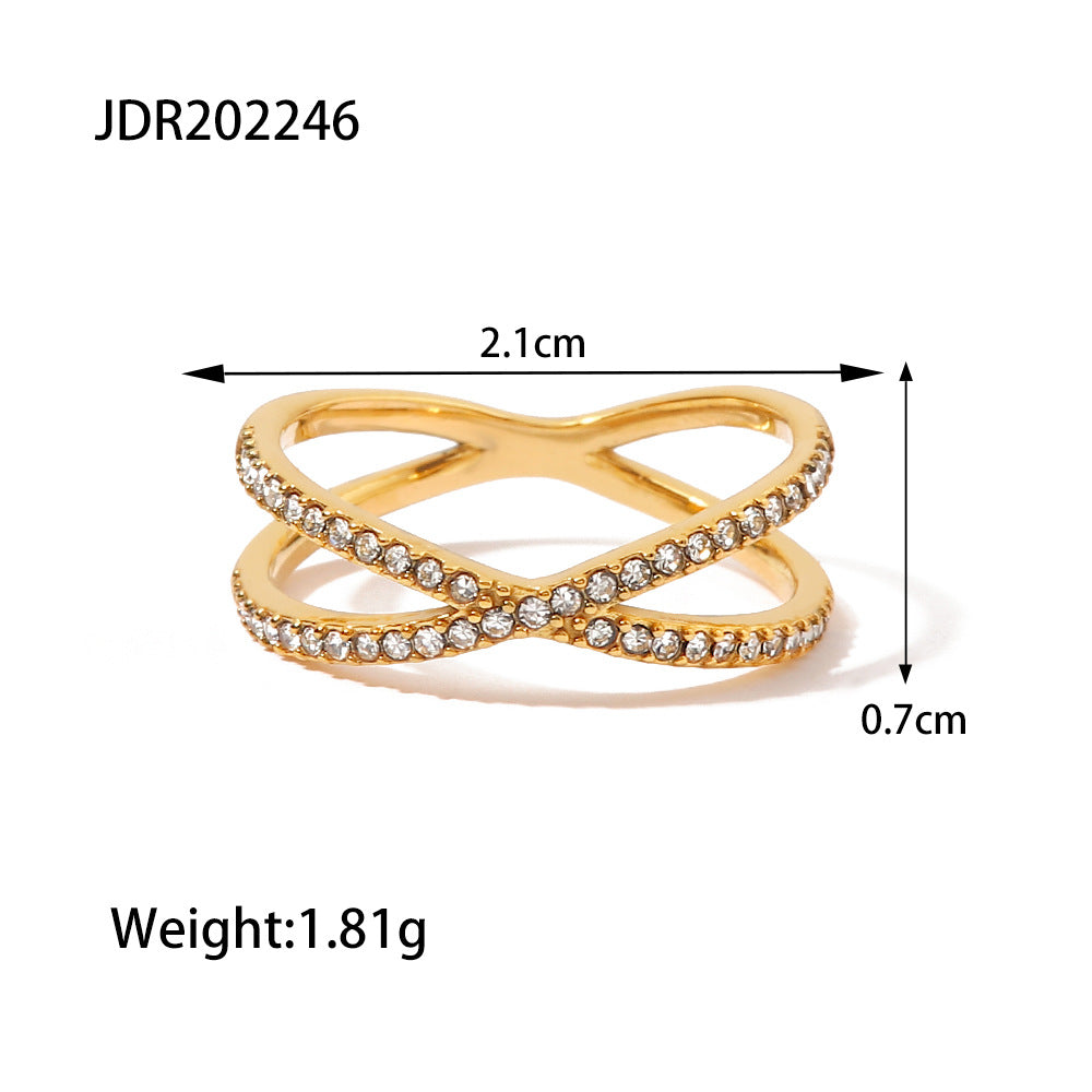 Titanium steel zircon ring does not fade