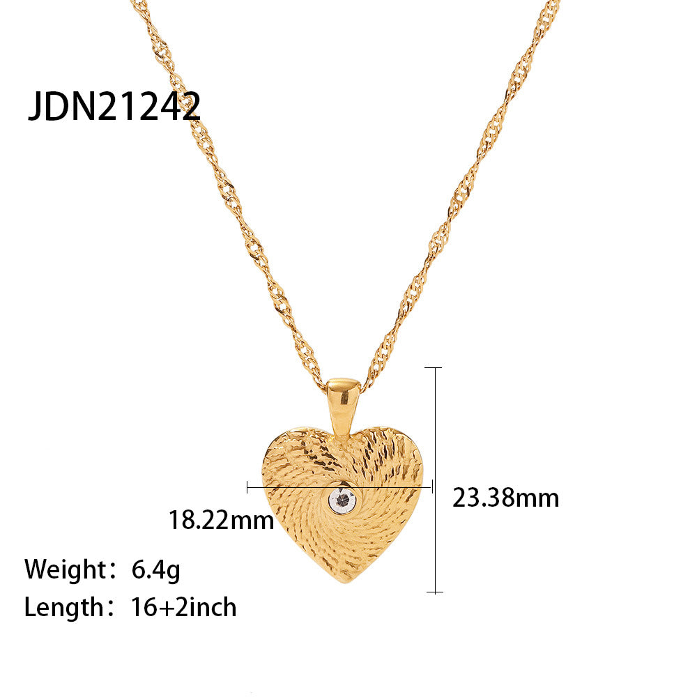 Stainless steel niche titanium steel heart necklace