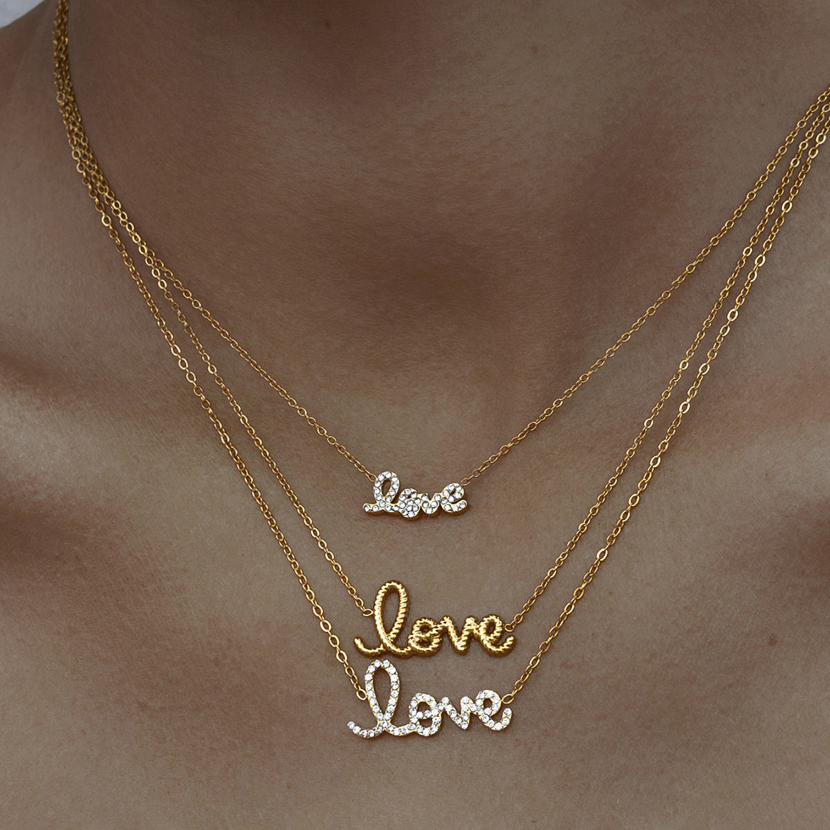Stainless steel letter necklace