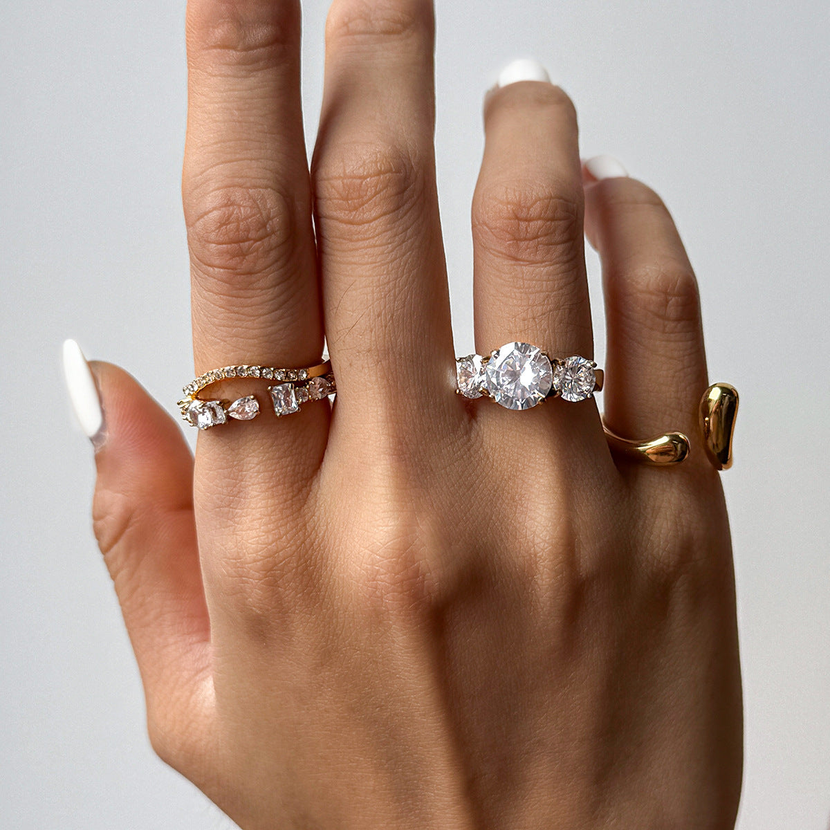 Titanium steel light luxury non-fading ring