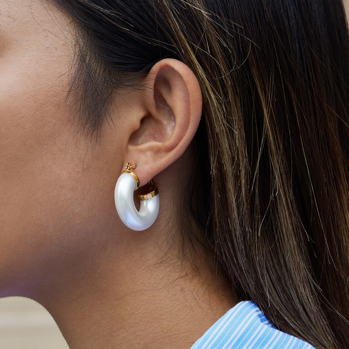 Stainless steel resin imitation pearl earrings