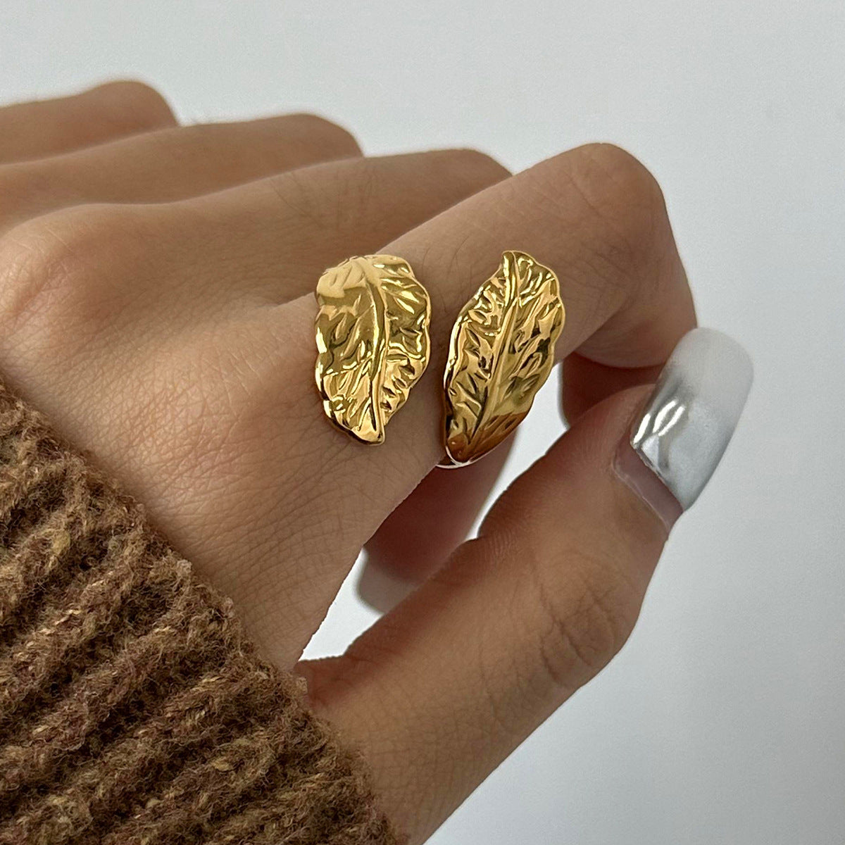 Stainless steel leaf opening ring