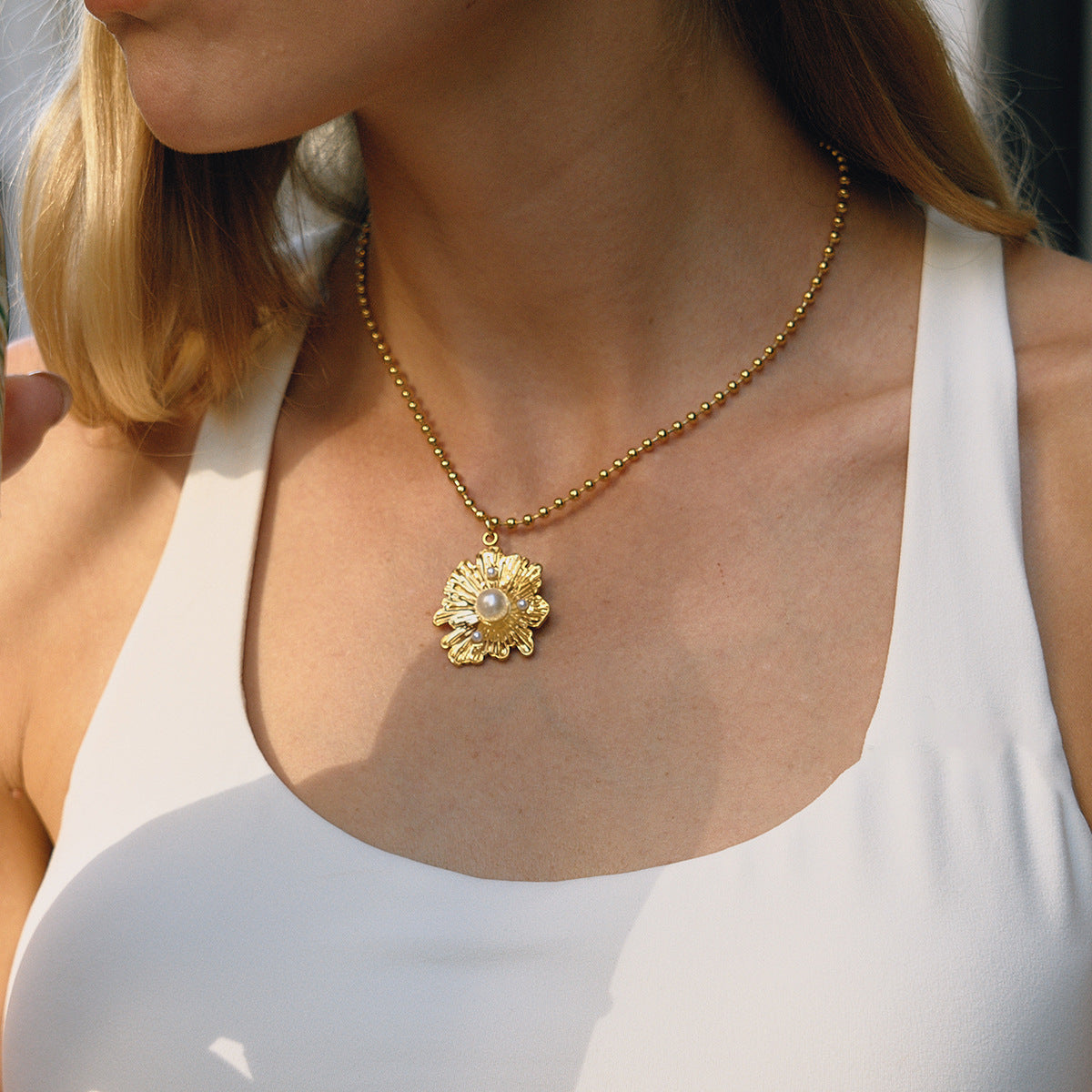 Golden Titanium Steel Imitation Pearl Flower Necklace