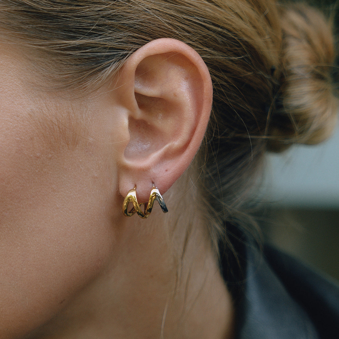 Titanium steel premium sense earrings do not fade earrings