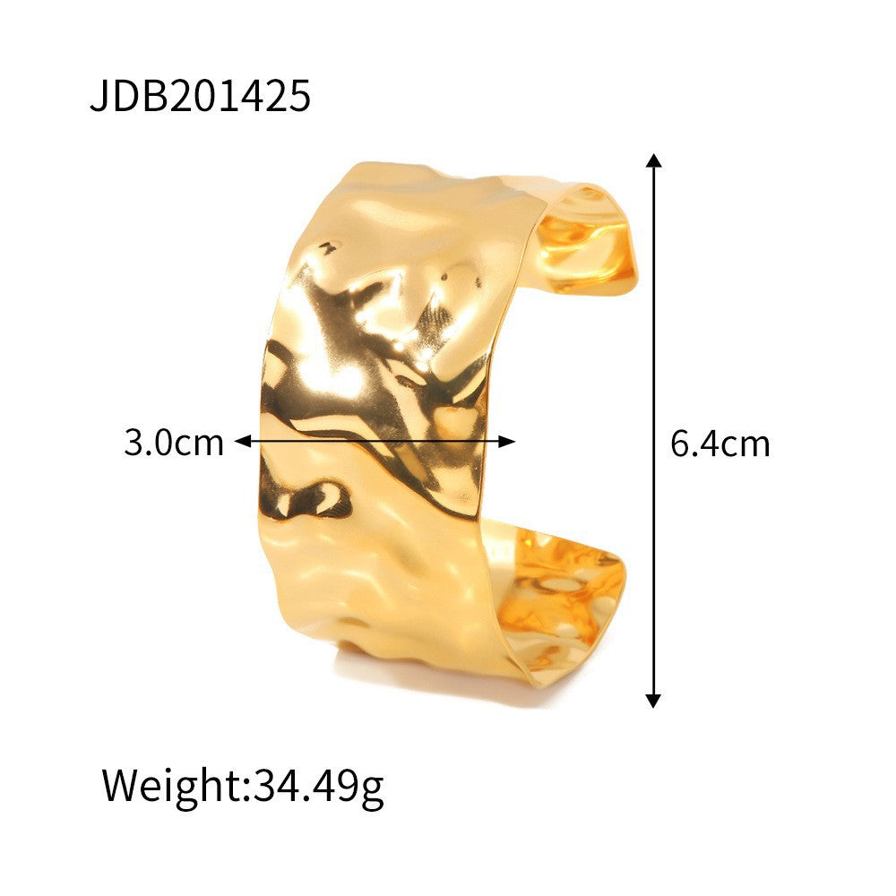 Irregular wide-sided resin bracelet