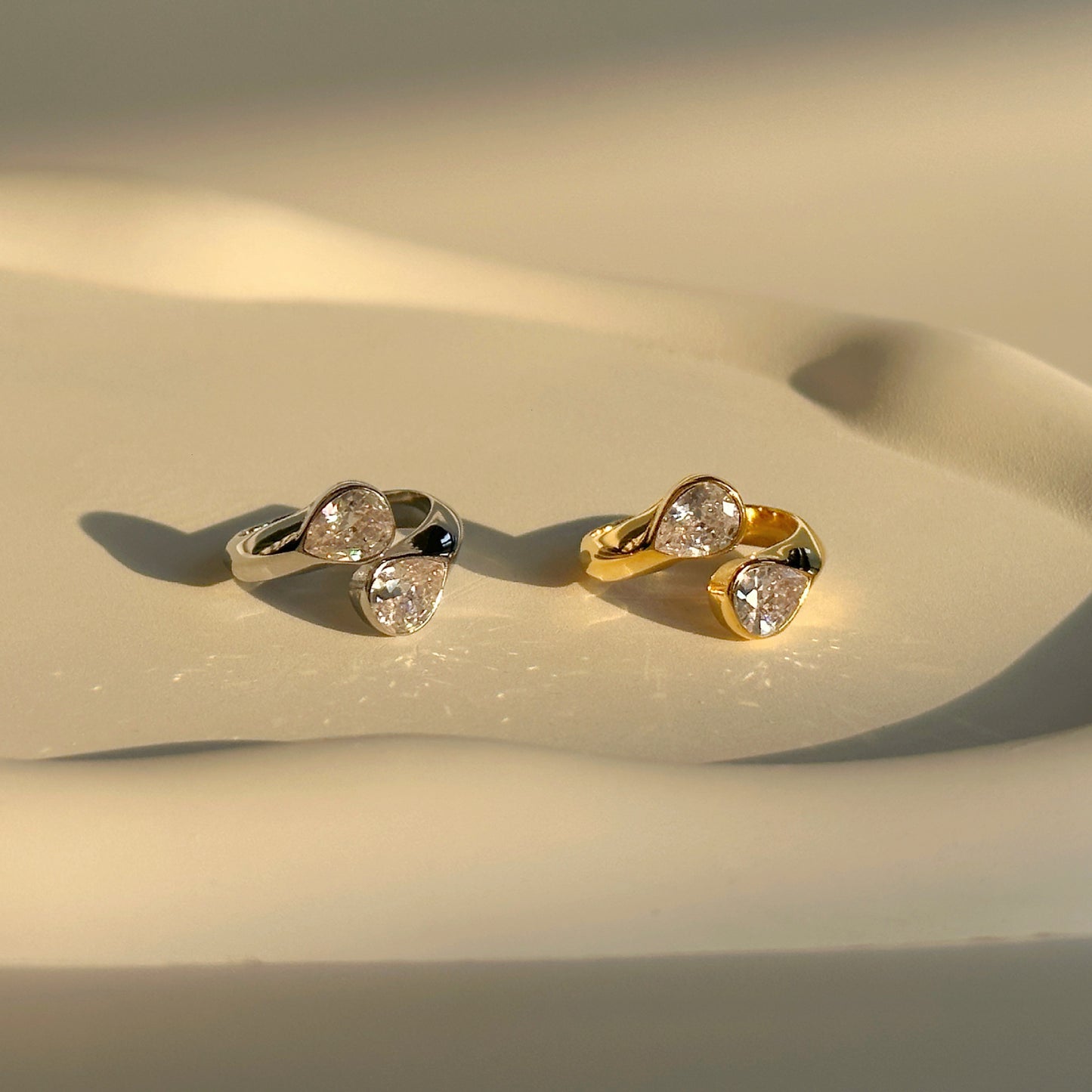 Titanium steel water drop zircon open ring