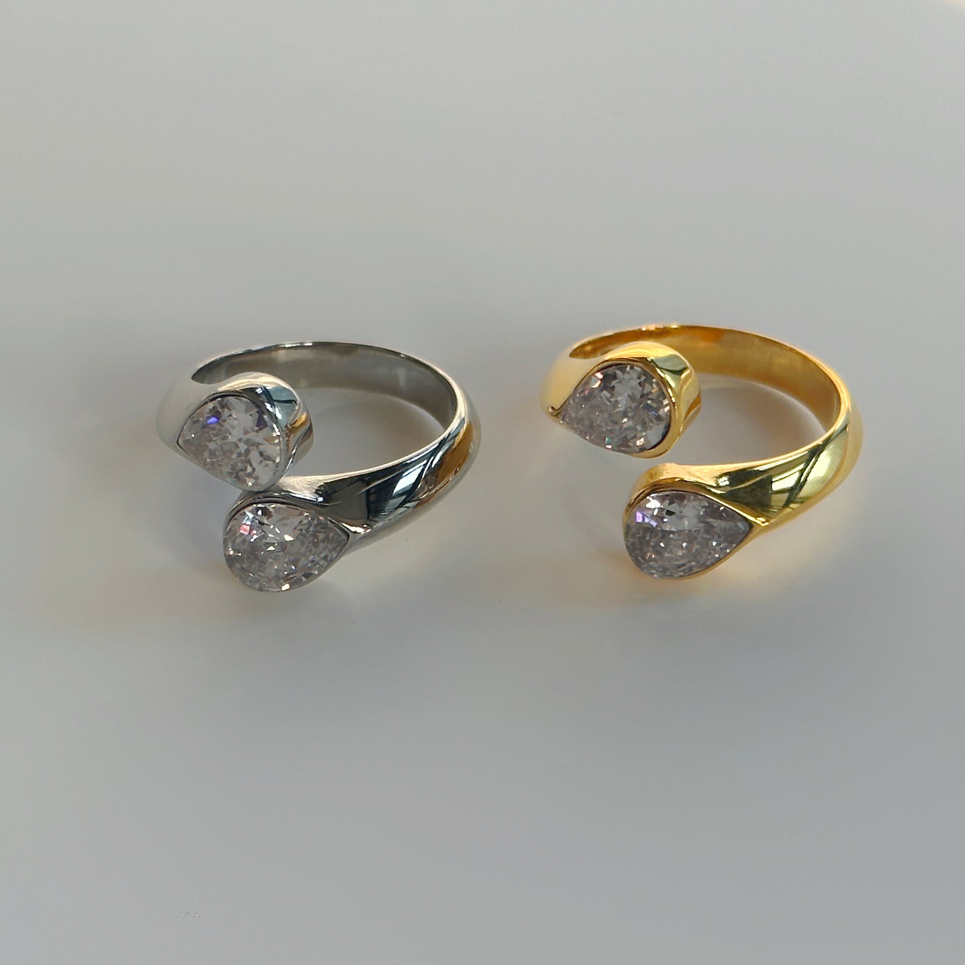 Titanium steel water drop zircon open ring