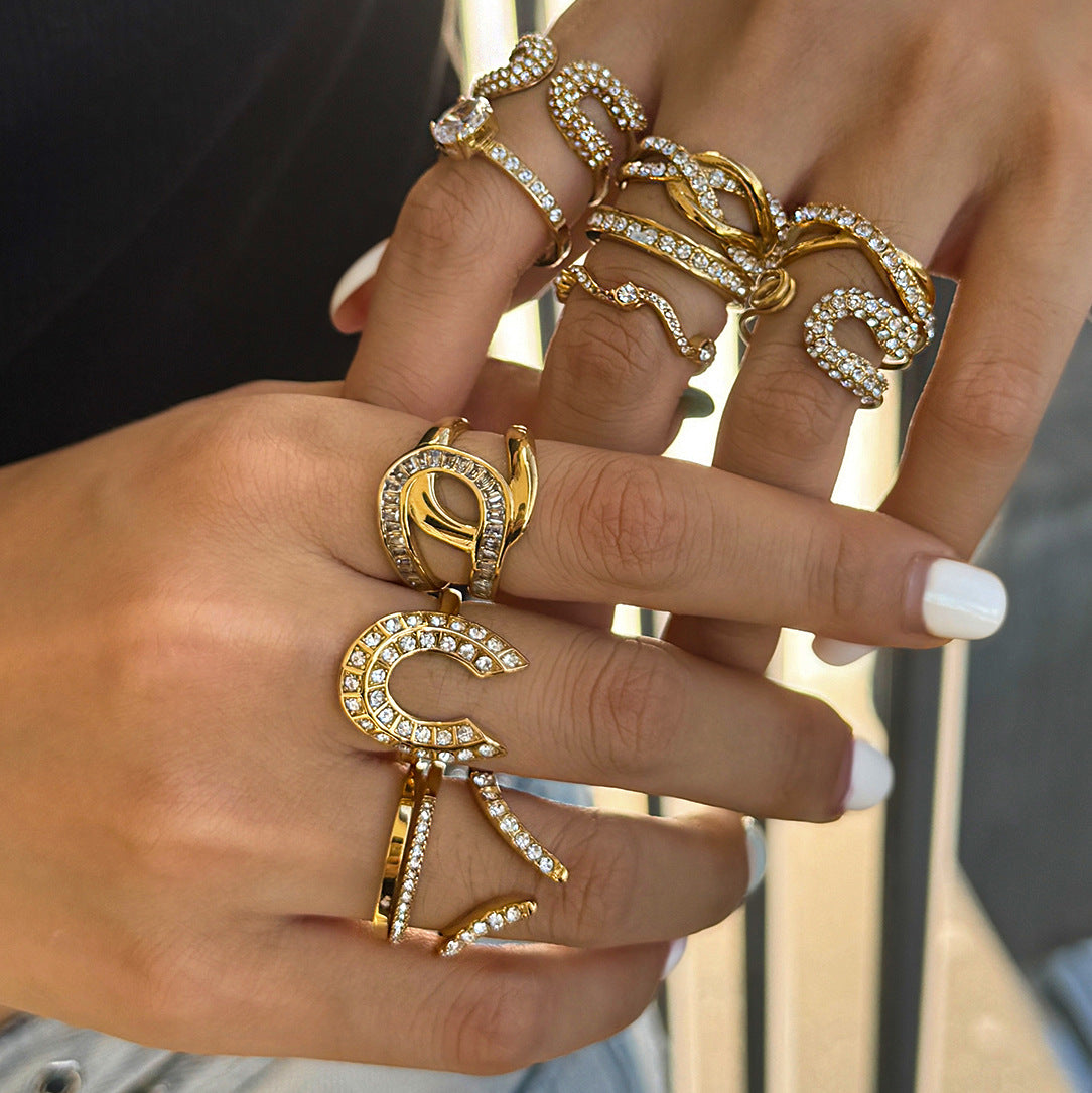 Titanium steel zircon ring does not fade