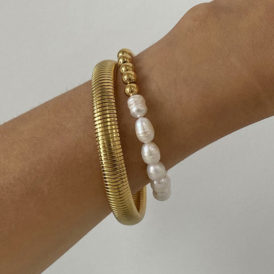 Stainless steel pearl bracelet