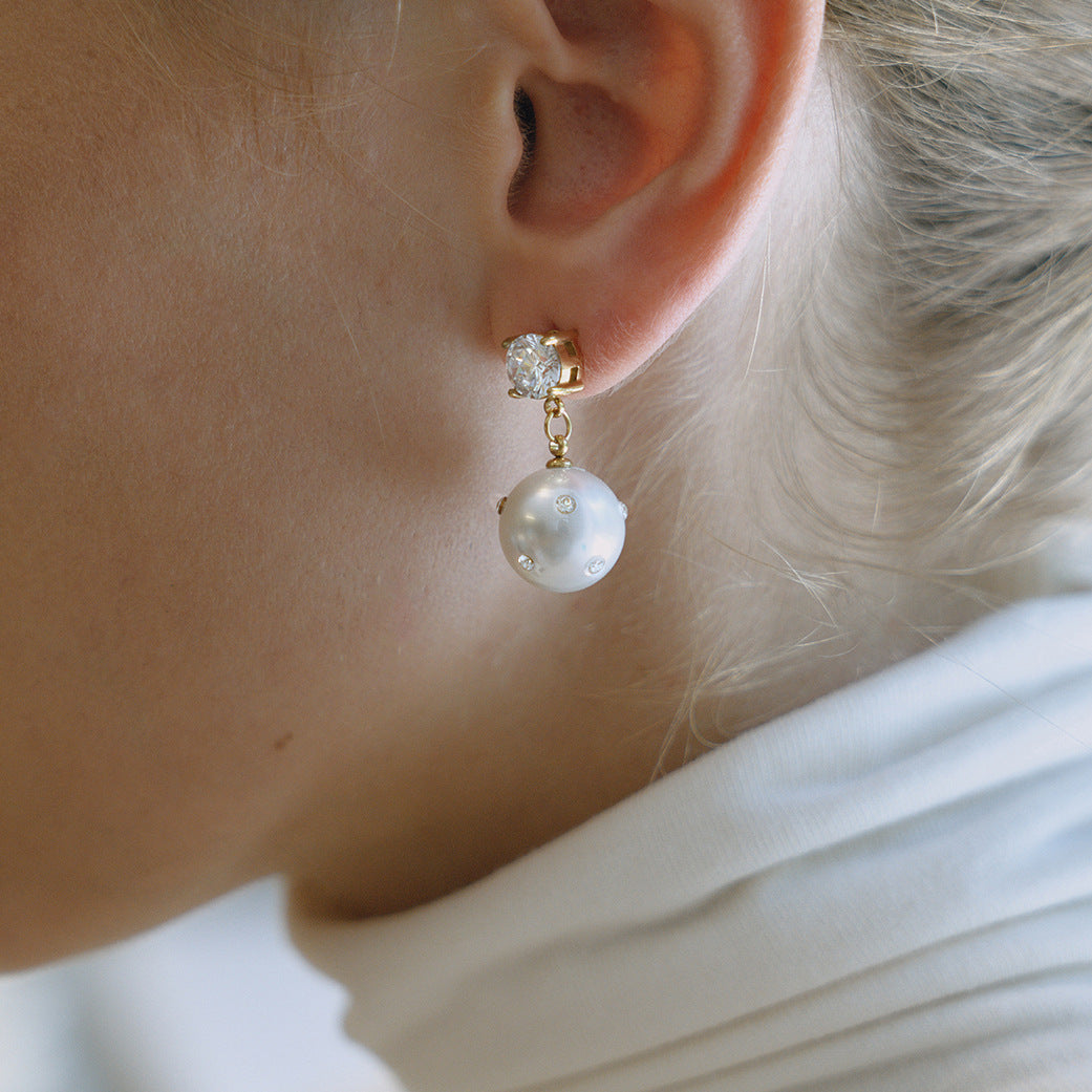 Titanium steel imitation pearl diamond stud earrings do not fade