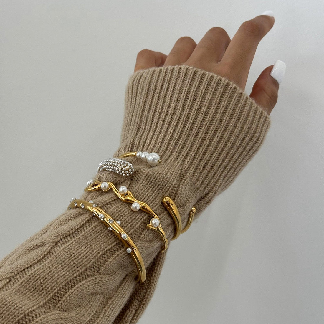 Stainless steel inlaid zircon pearl bracelet