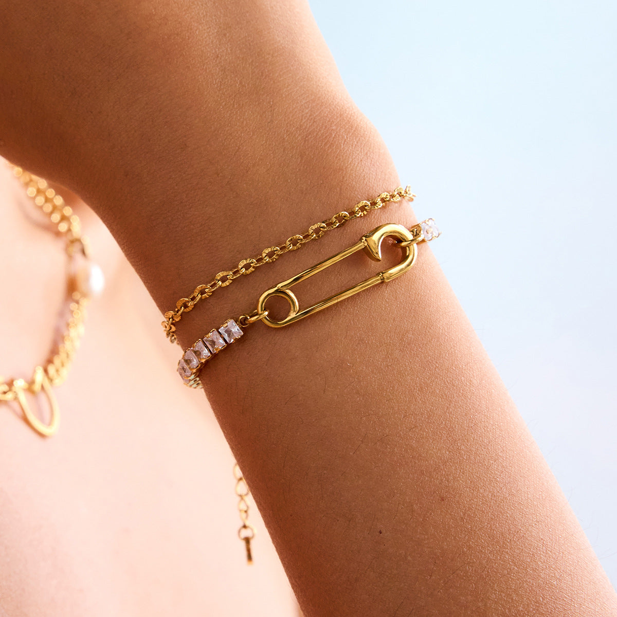 Stainless steel zircon bracelet