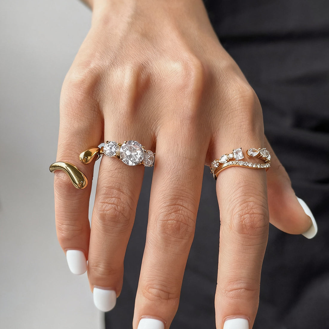 Titanium steel light luxury non-fading ring